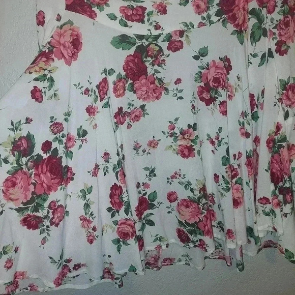 Enro Floral Boho cute back detail Top S - Picture 4 of 7